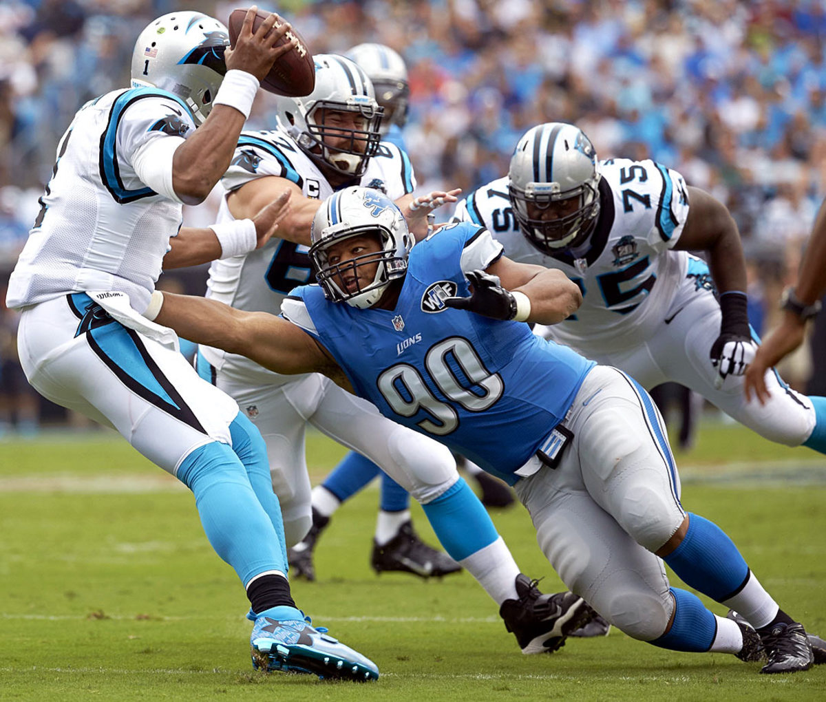 Ndamukong-Suh-X158638_TK1_0366.jpg
